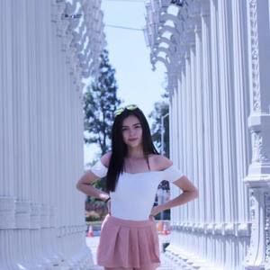 Meet your Posher, Fabiola